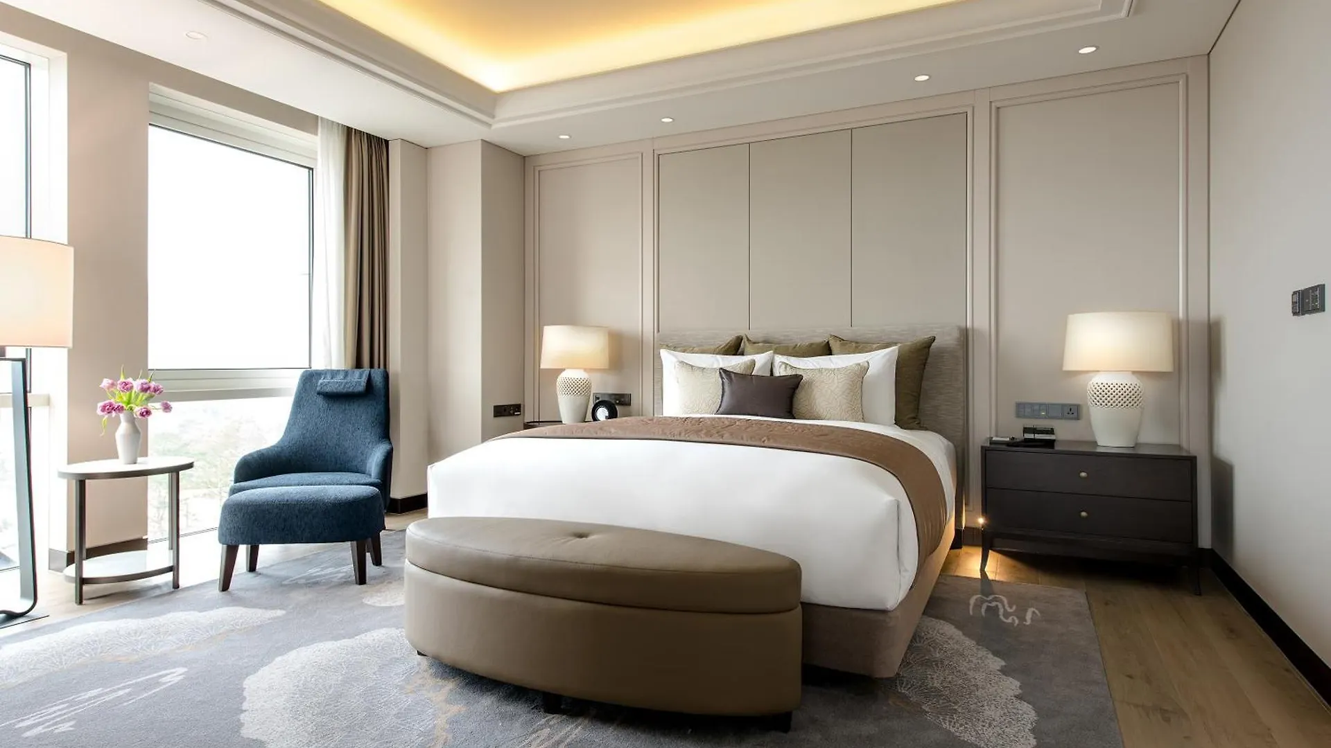 Paradise City Incheon 5*,  South Korea