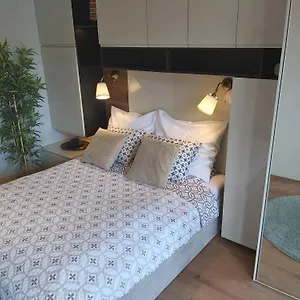 Siedmiogrodzka - Most Handy Location, Aircon & Garage Free Варшава