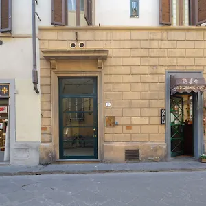 https://apt-casa-dora-by-mmega.it-tuscanyhotel.com