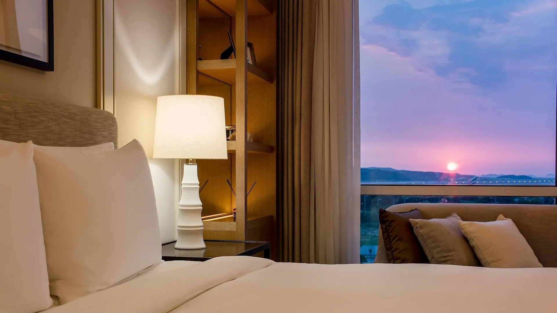 Paradise City Incheon Hotel