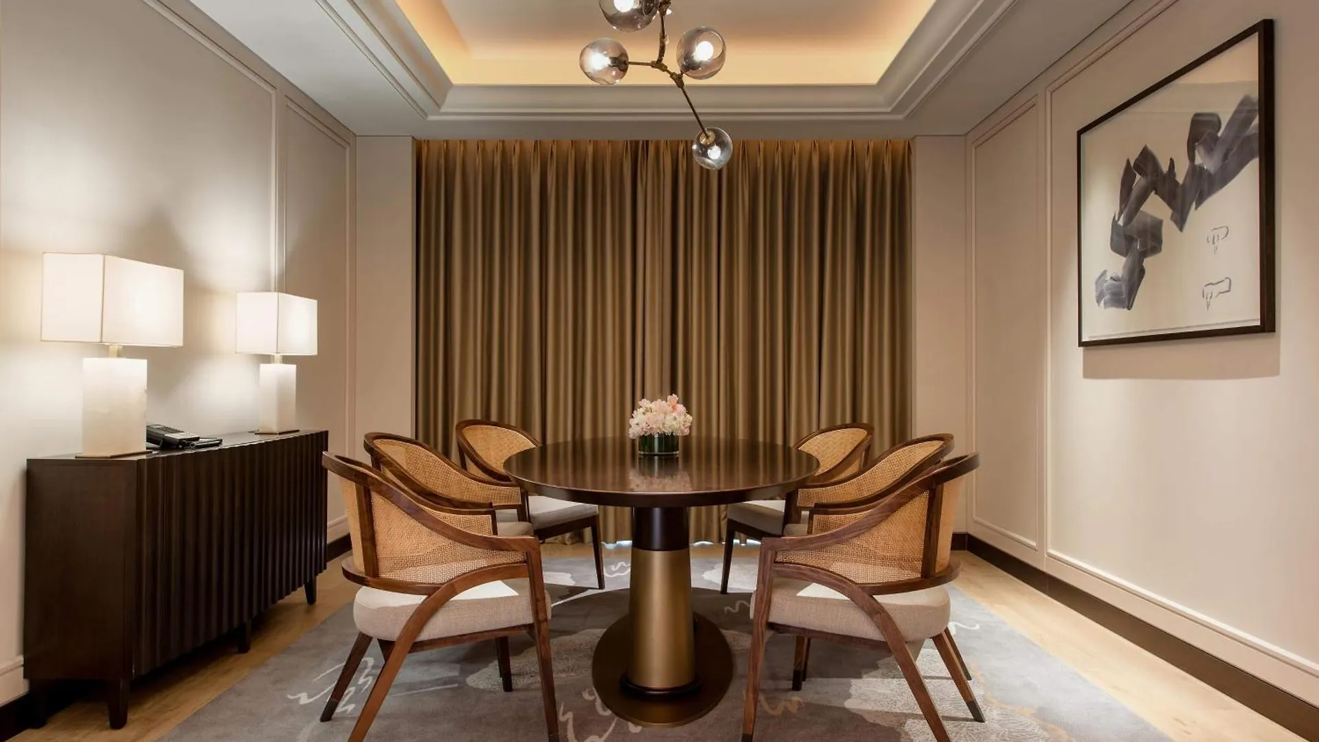 ホテル パラダイス シティ インチョン広域市 5*,